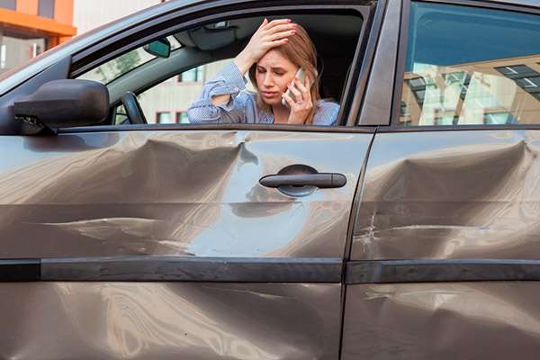 Coche parado: ¿hay que pagar el seguro o no? ¡Aquí está la respuesta!